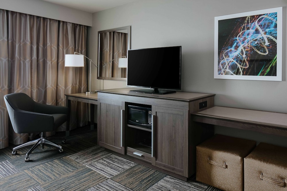 Hampton Inn & Suites Hudson - photo 26