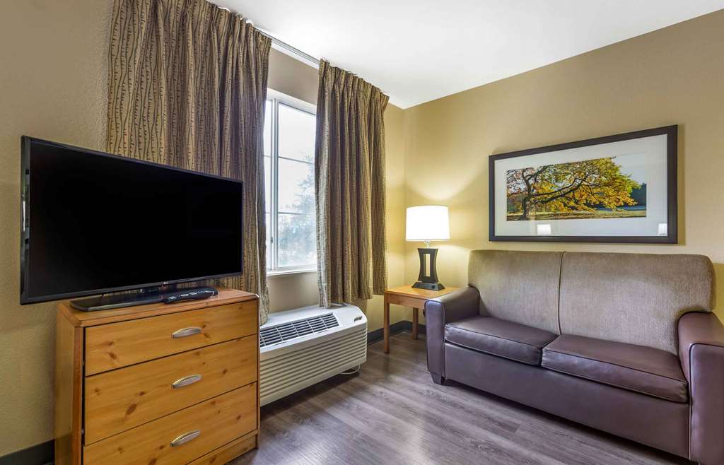 Extended Stay America Suites Phoenix Scottsdale - photo 8