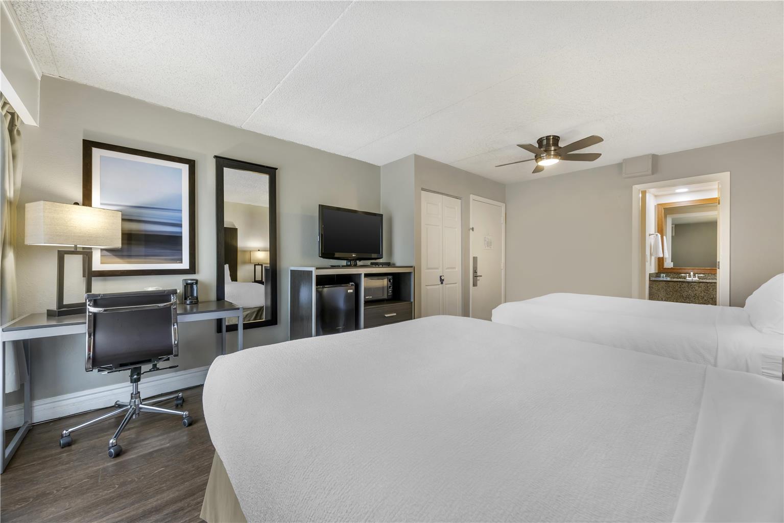 Best Western Pier Point Inn - photo 36