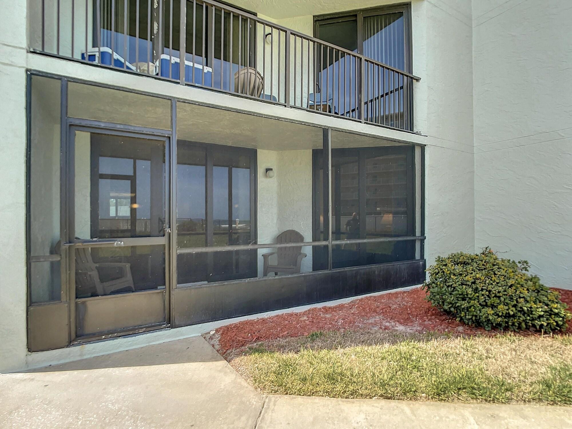 Beachfront with a pool at Ocean Trillium Condo 101 — 4-Star Luxury Hotel in New Smyrna Beach, United States