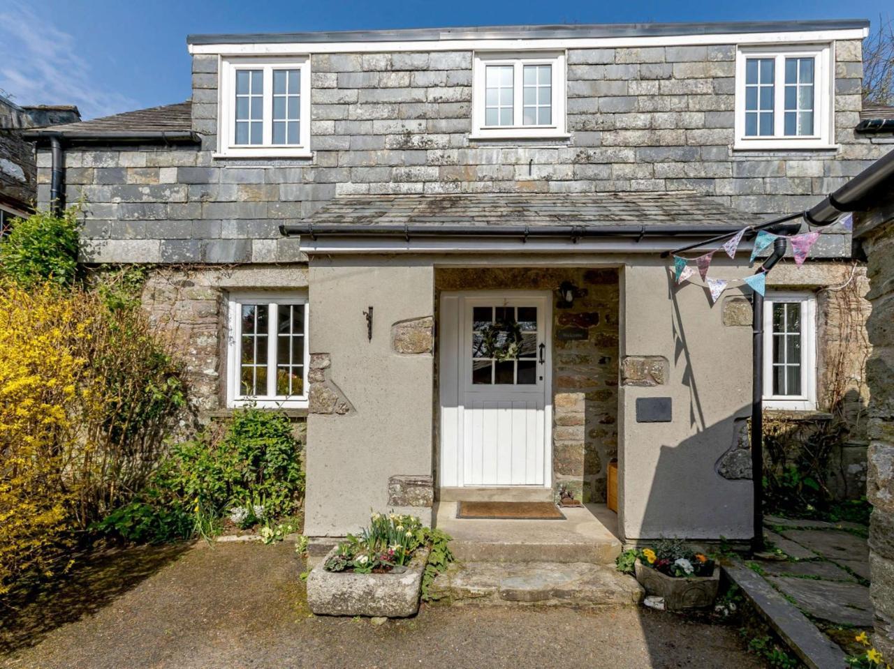 2 Bed in Launceston oc 85912 in Trewen, United Kingdom