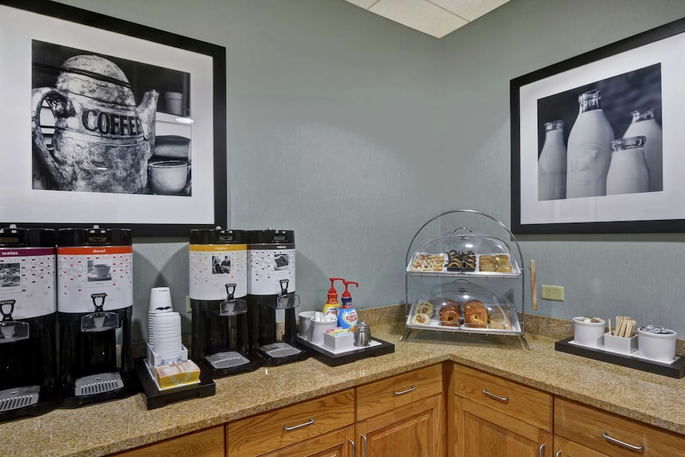 Hampton Inn Tunkhannock - photo 31