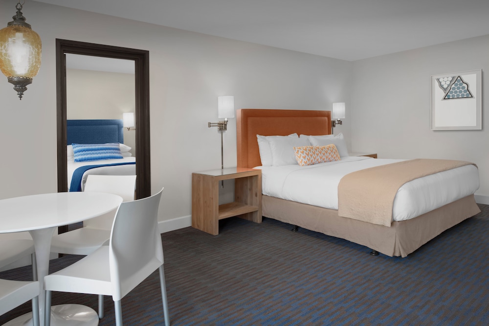 Ashland Hills Hotel & Suites - photo 23