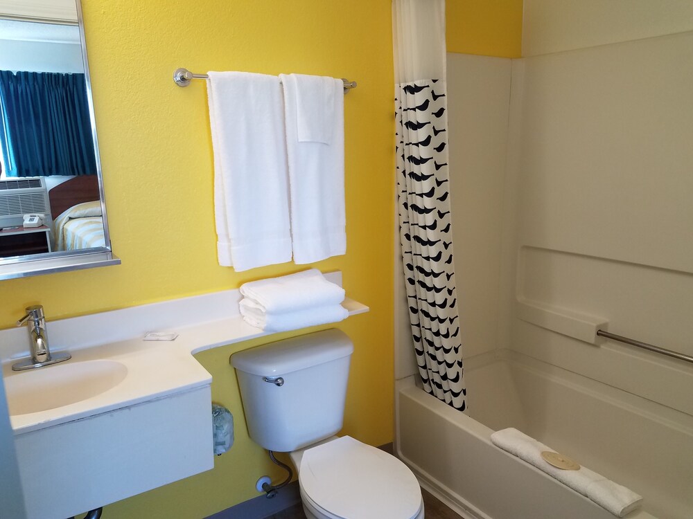InTown Suites Extended Stay San Antonio TX Leon Valley South - photo 8