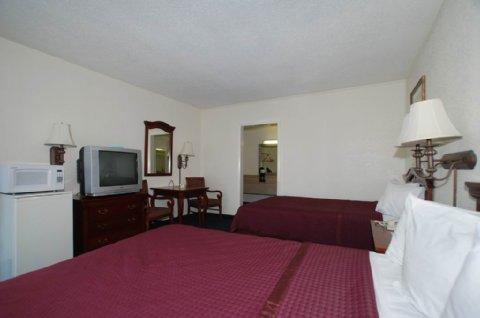 Rocky Mount Inn - photo 13