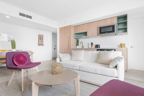Lux 2BR Natiivo Condo With Pool Spa and Gym Access — 4-Star Luxury Hotel in Miami, United States