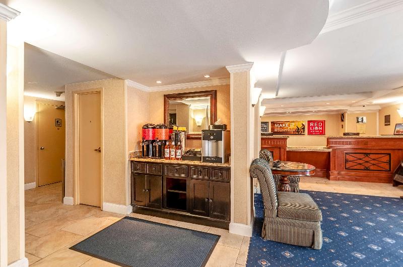 Red Lion Hotel Rosslyn Iwo Jima - photo 42