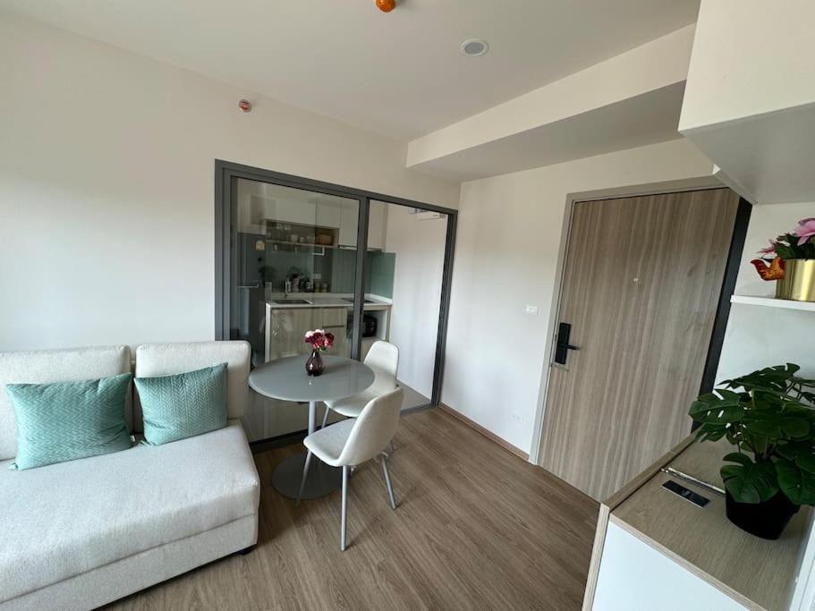 Phyll Phuket Luxury Resort Style Comfort in Wichit, Thailand