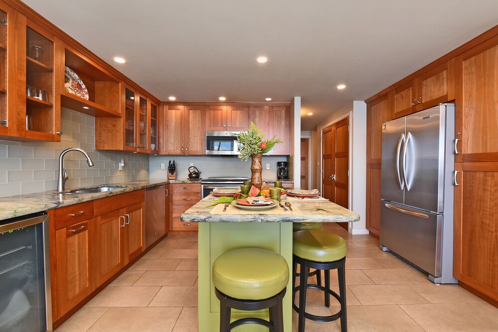 Papakea L303 PK L303 Kaanapali BeachFront 2BD w Ocean View Poo - photo 30