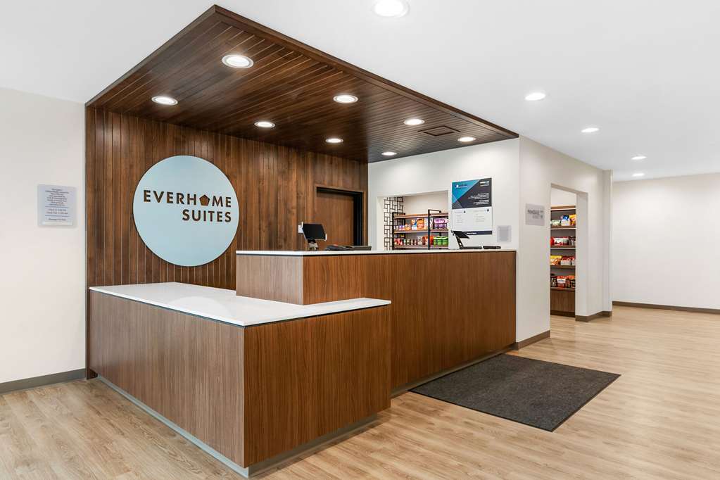 Everhome Suites Lexington Horse Park - photo 8