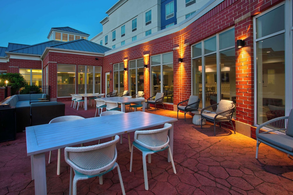 Hilton Garden Inn Benton Harbor St. Joseph - photo 35