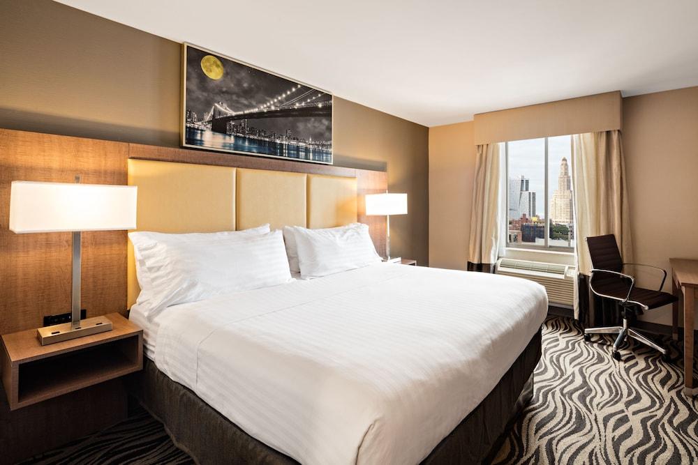 Holiday Inn Express New York Brooklyn - photo 7