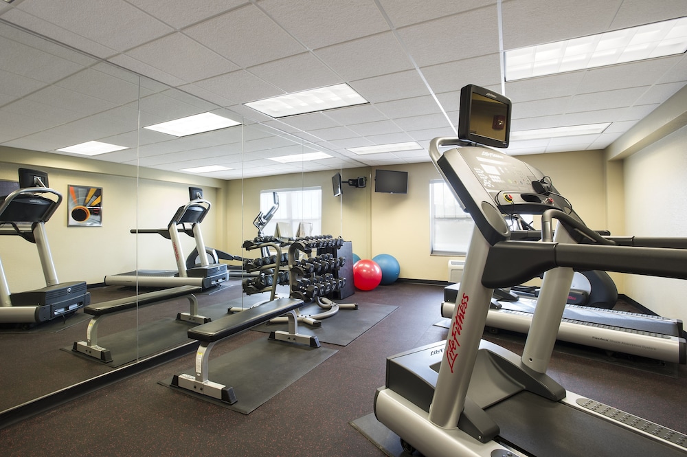 TownePlace Suites Kansas City Overland Park - photo 22