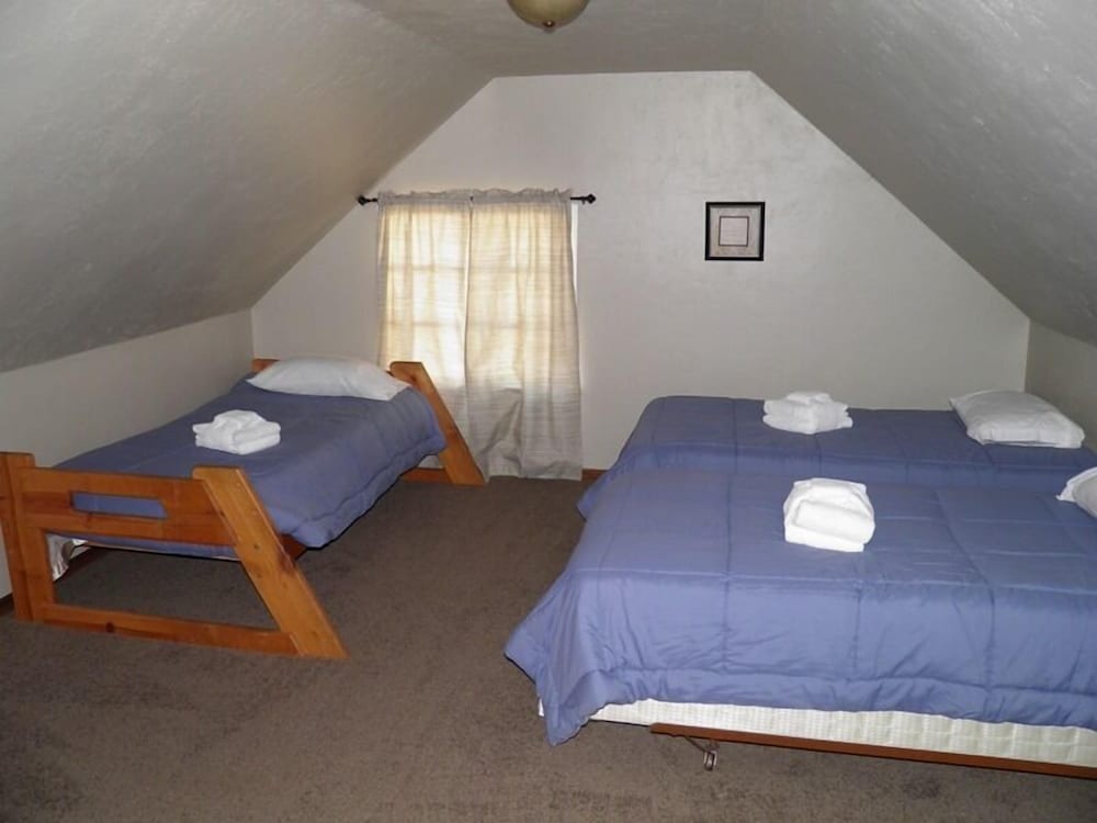 825 Julie Lane - photo 4