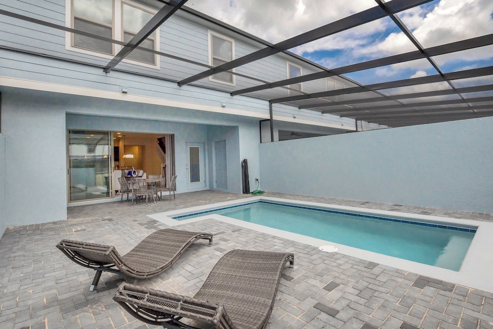 2407 Dubai Street - photo 38