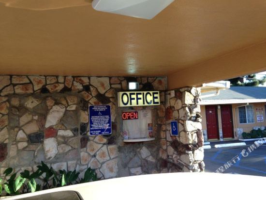 Arlington Motel - photo 12