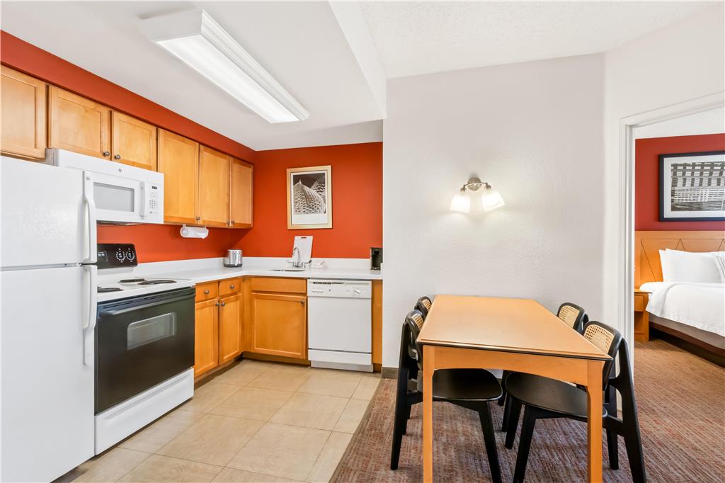 Sonesta ES Suites Phoenix Goodyear - photo 10