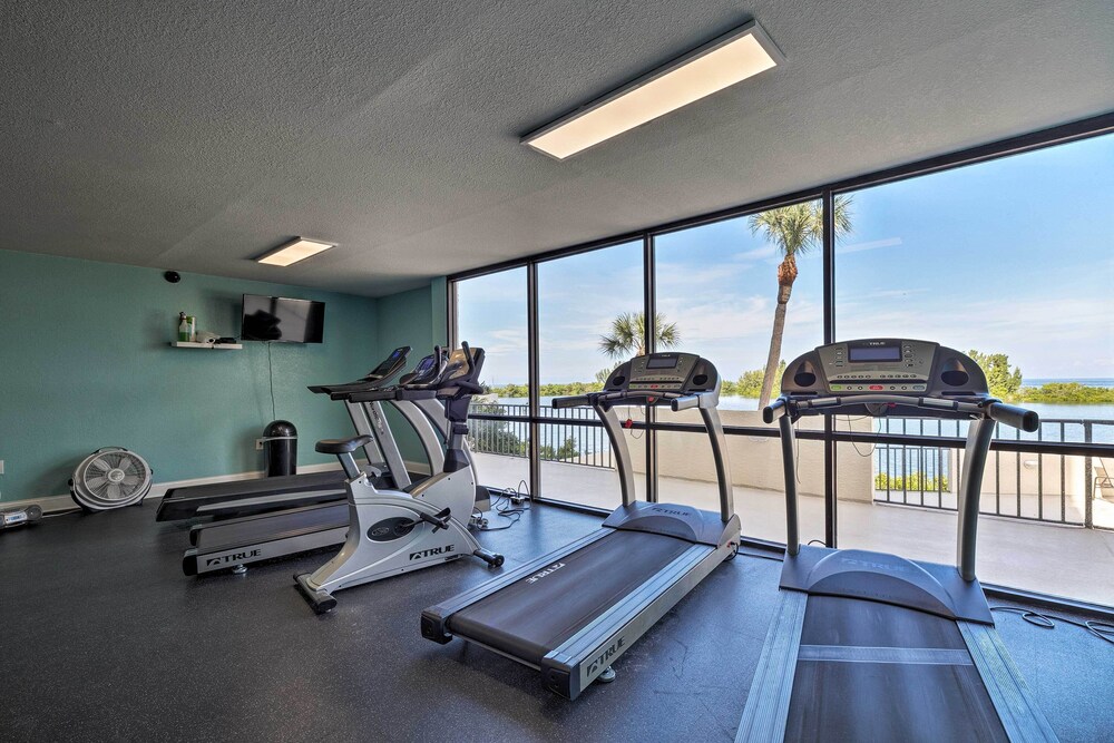 Private Beach Access: Hudson Resort Condo - photo 14
