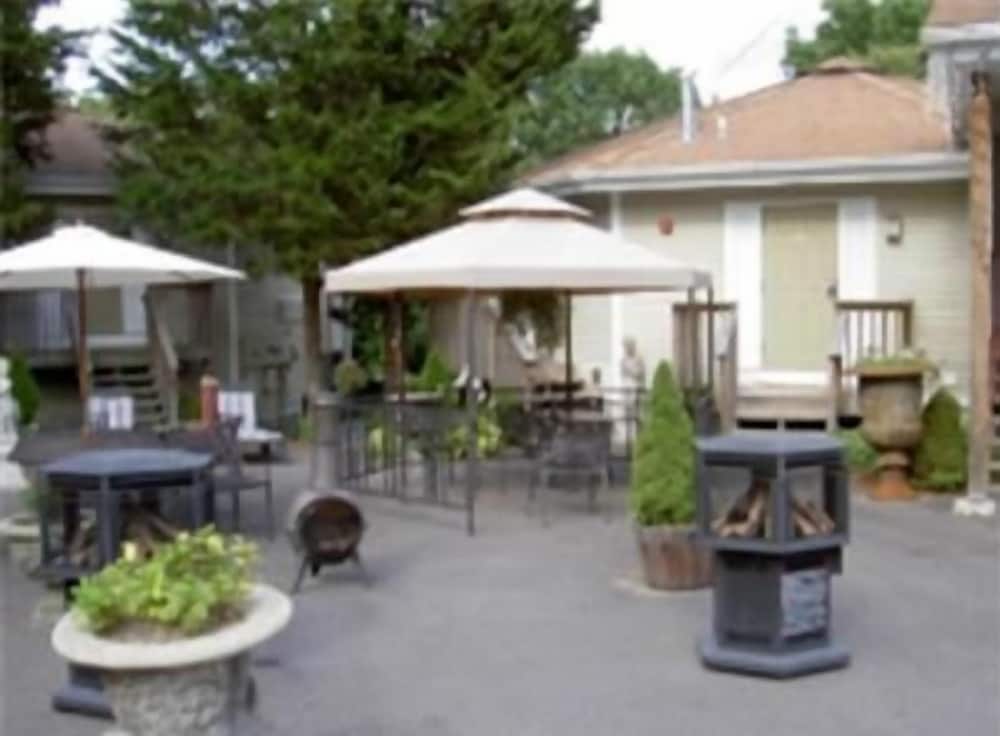 Cedar Park Inn - photo 28