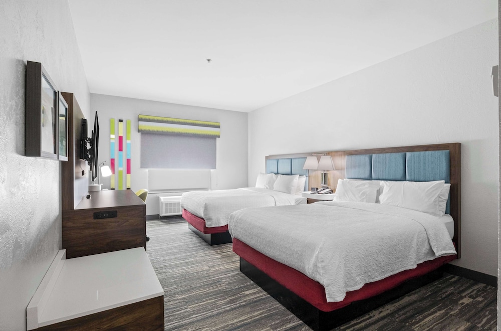 Hampton Inn & Suites Mount Pleasant - photo 15