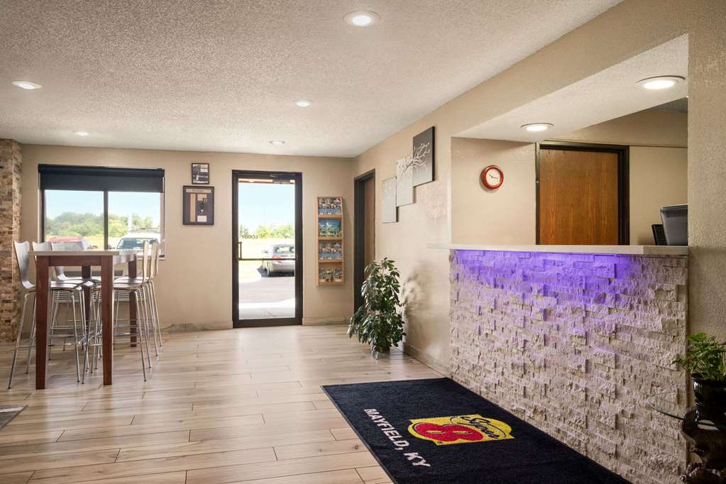 Super 8 by Wyndham Mayfield - photo 4