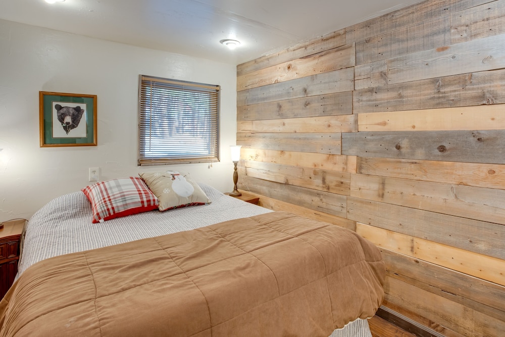 3 Mi to Heavenly Mountain Resort Home with Deck - photo 14