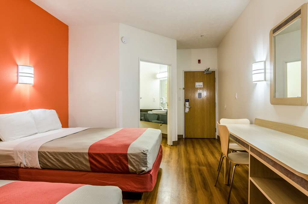 Motel 6 Kearney NE - photo 12