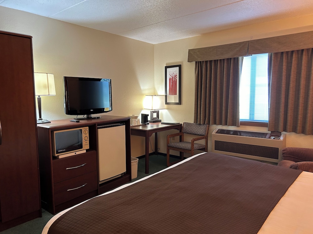 AmericInn by Wyndham Blackduck - photo 12