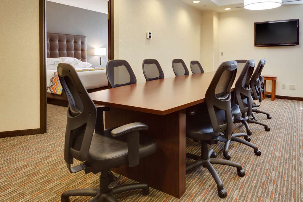 Drury Inn & Suites Columbia Stadium Boulevard - photo 19