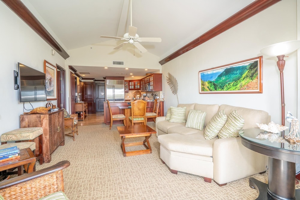 Waipouli Beach Resort E 406 - photo 10