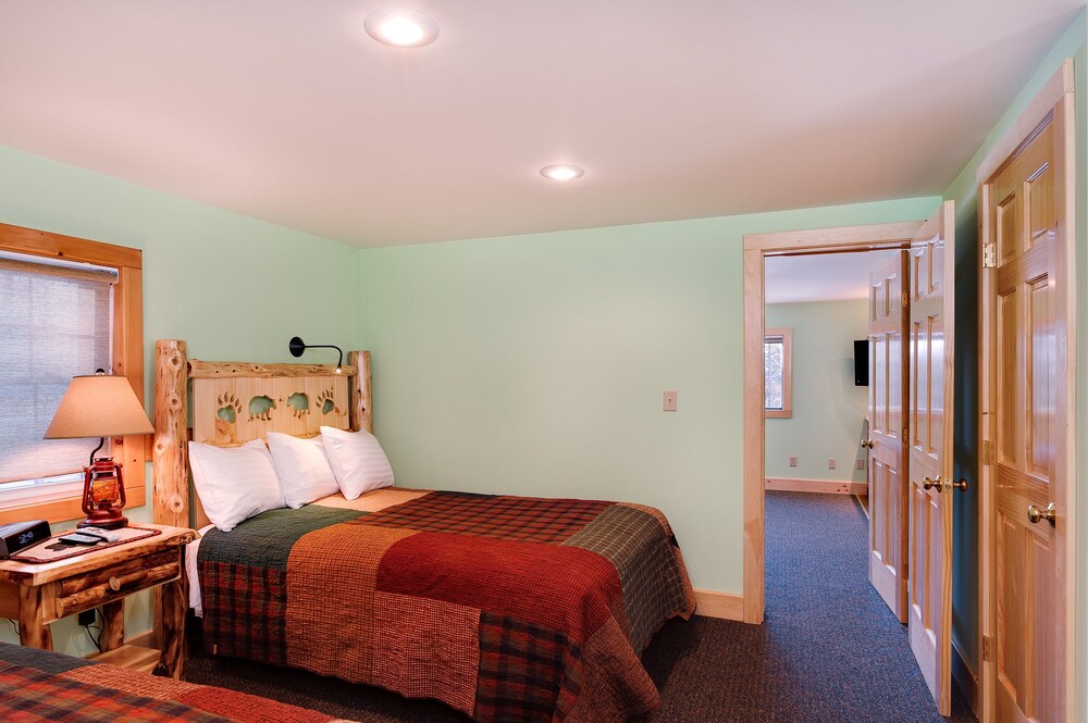Cobble Mountain Lodge - photo 11