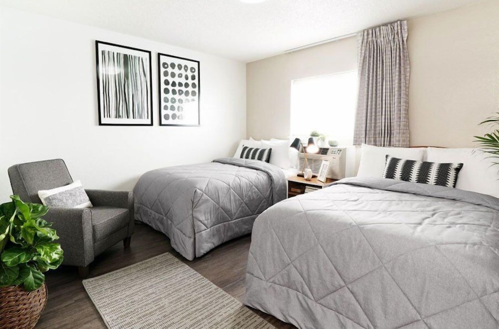 Intown Suites Extended Stay Newport News Va South - photo 4