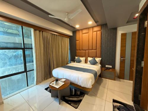 Hotel avenuegold in Gandhinagar, India