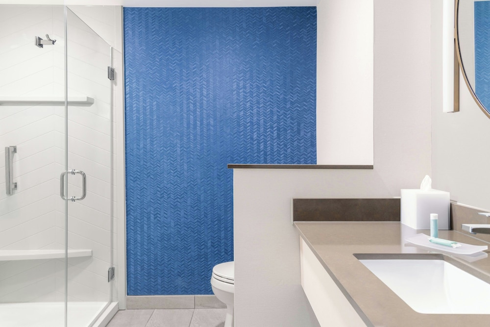 Fairfield Inn & Suites By Marriott Norfolk - photo 19