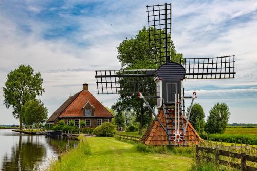 Private Island De Sayter — hotel in Grou