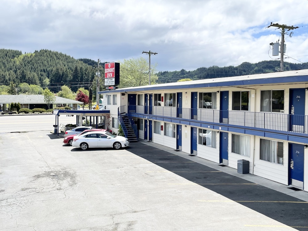 Economy Inn Reedsport - photo 16