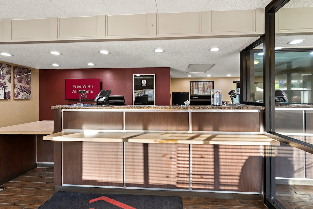 Red Roof Inn Cleveland Independence - photo 2