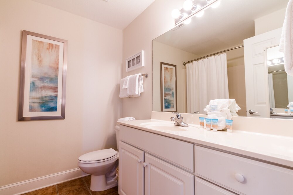 Crystal Shores by Luxury Gulf Rentals - photo 52