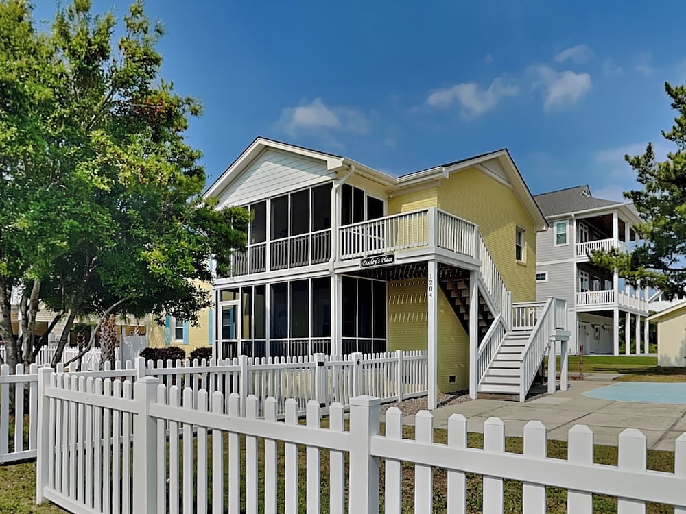 Dooleys Place - last minute hotel in Carolina Beach