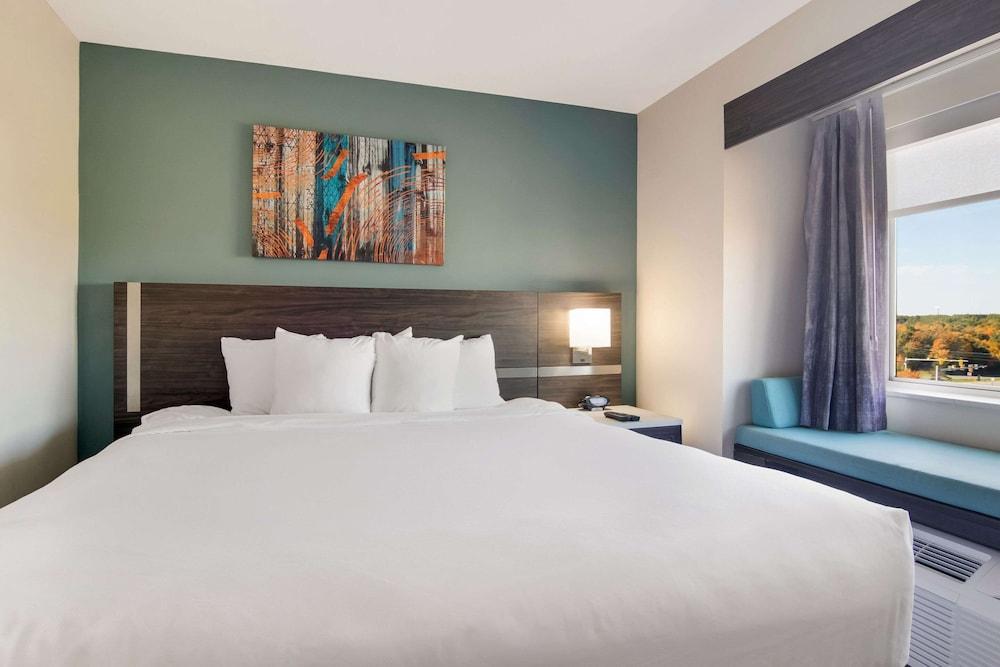 MainStay Suites Clarion PA near I 80 - photo 20