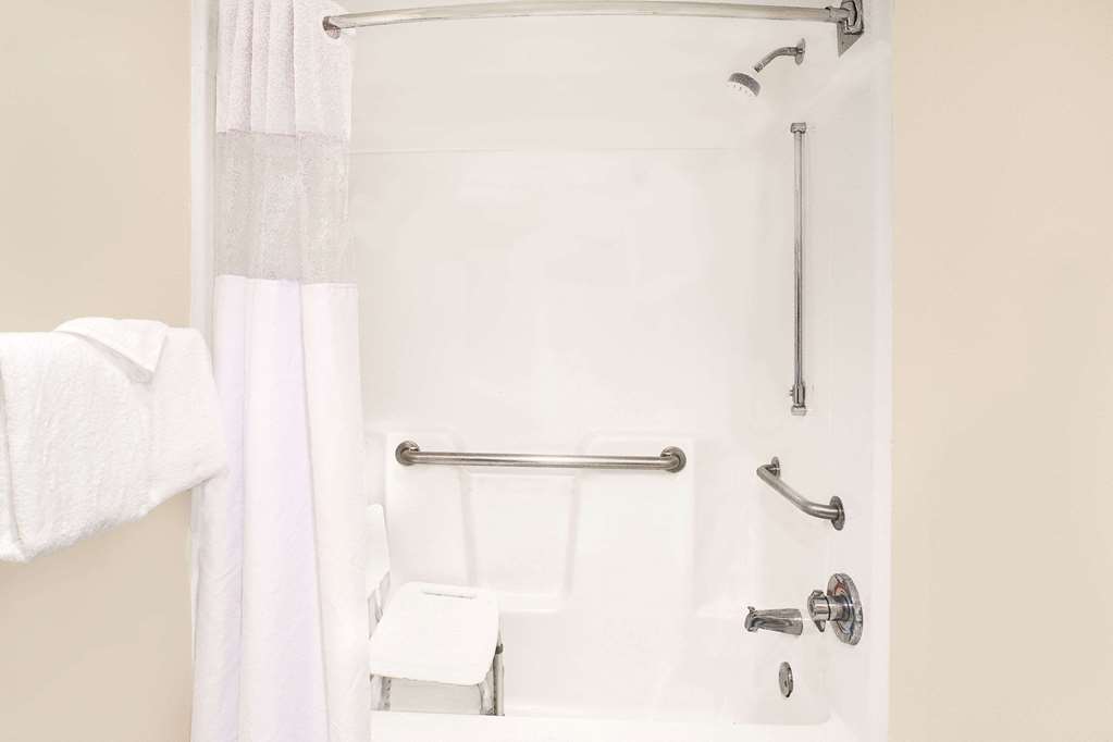 Baymont by Wyndham Janesville - photo 7