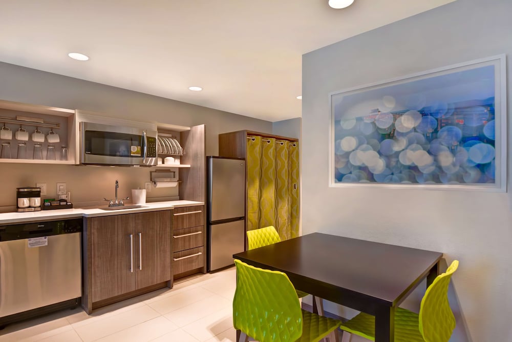 Home2 Suites Naples I 75 Pine Ridge Road FL - photo 15
