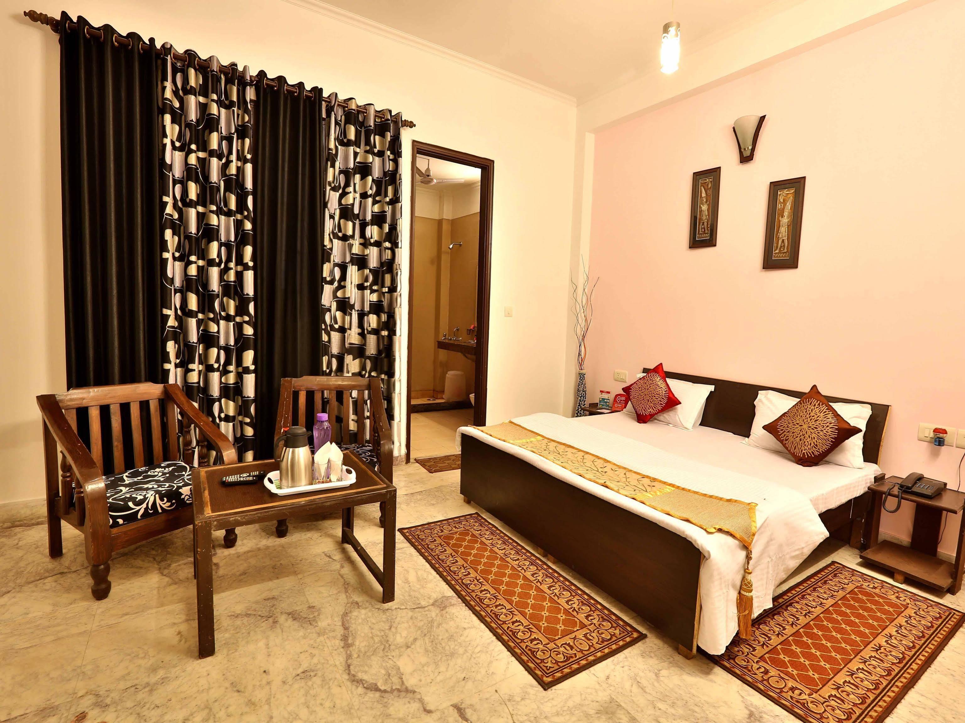 OYO Rooms Jaipuria Mall Indirapuram in Ghaziabad, India