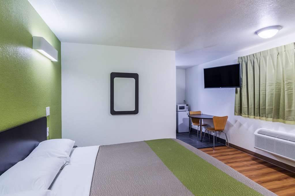 Motel 6 Childress TX - photo 14