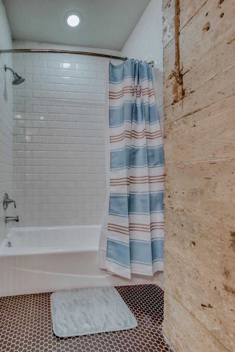 Luxury Downtown Dallas Stay by Amyfinehouse - photo 72