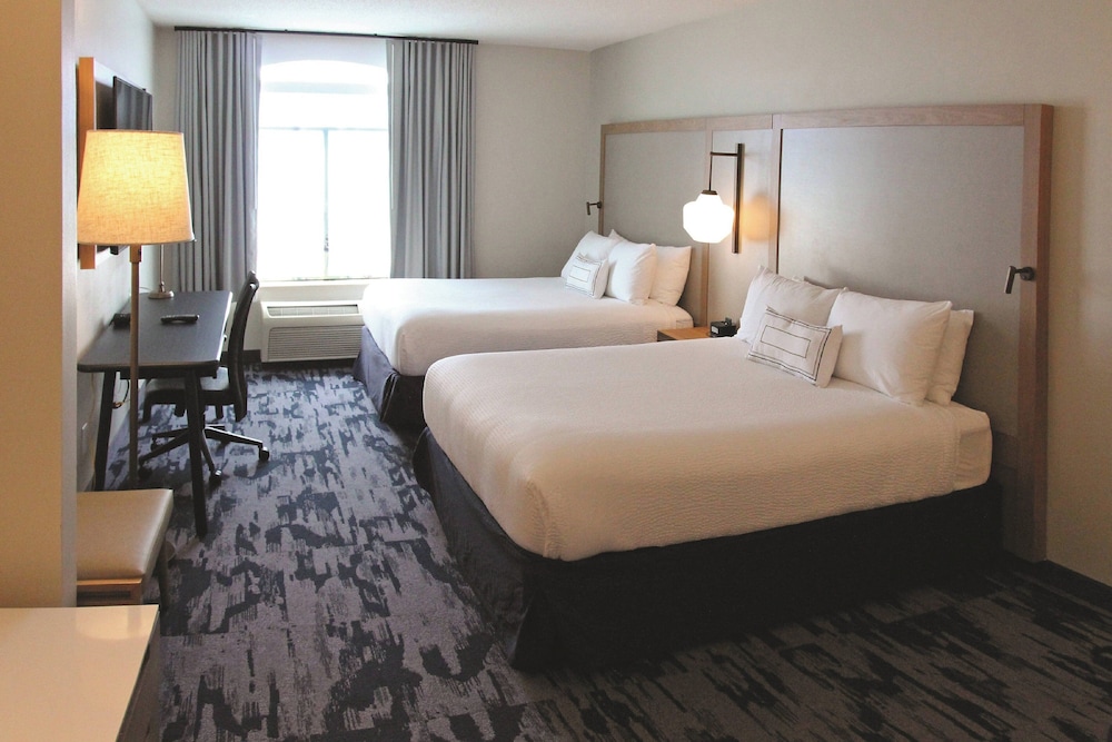 Fairfield by Marriott Inn & Suites Charleston Airport Convention Center - photo 25