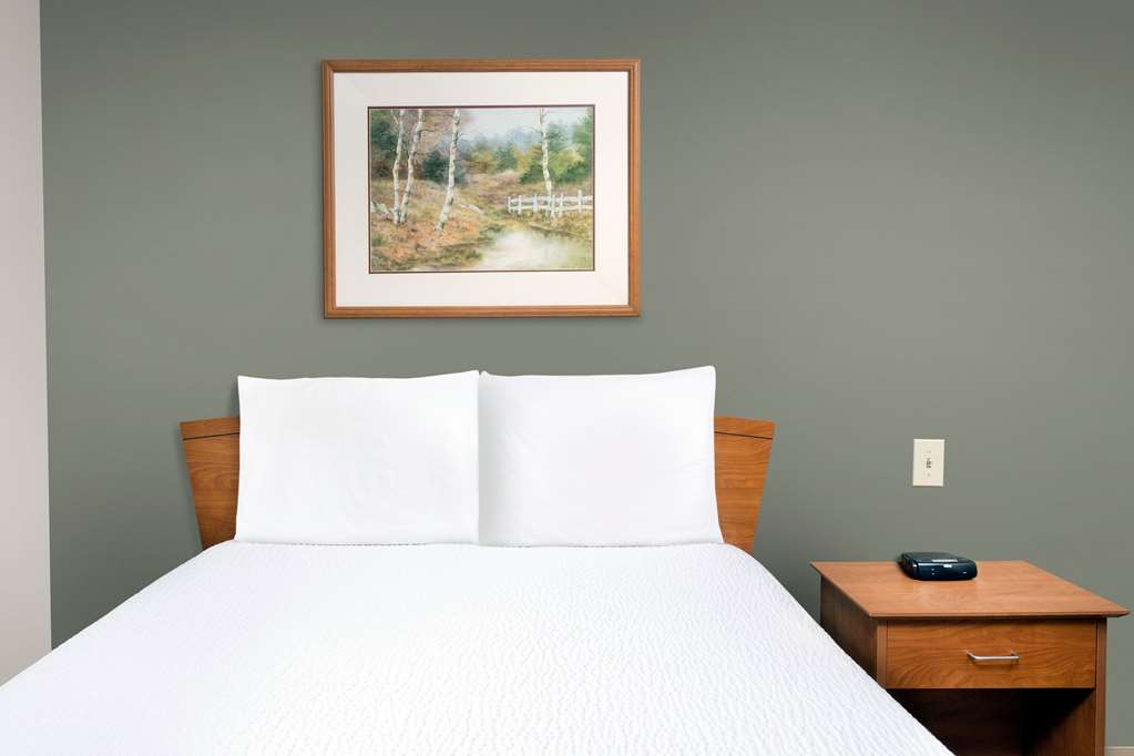 WoodSpring Suites St. Louis Arnold - photo 9
