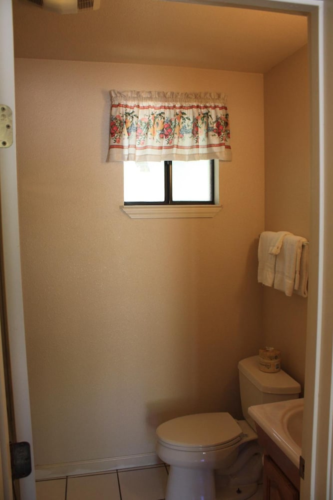 Mother Lode Motel - photo 18