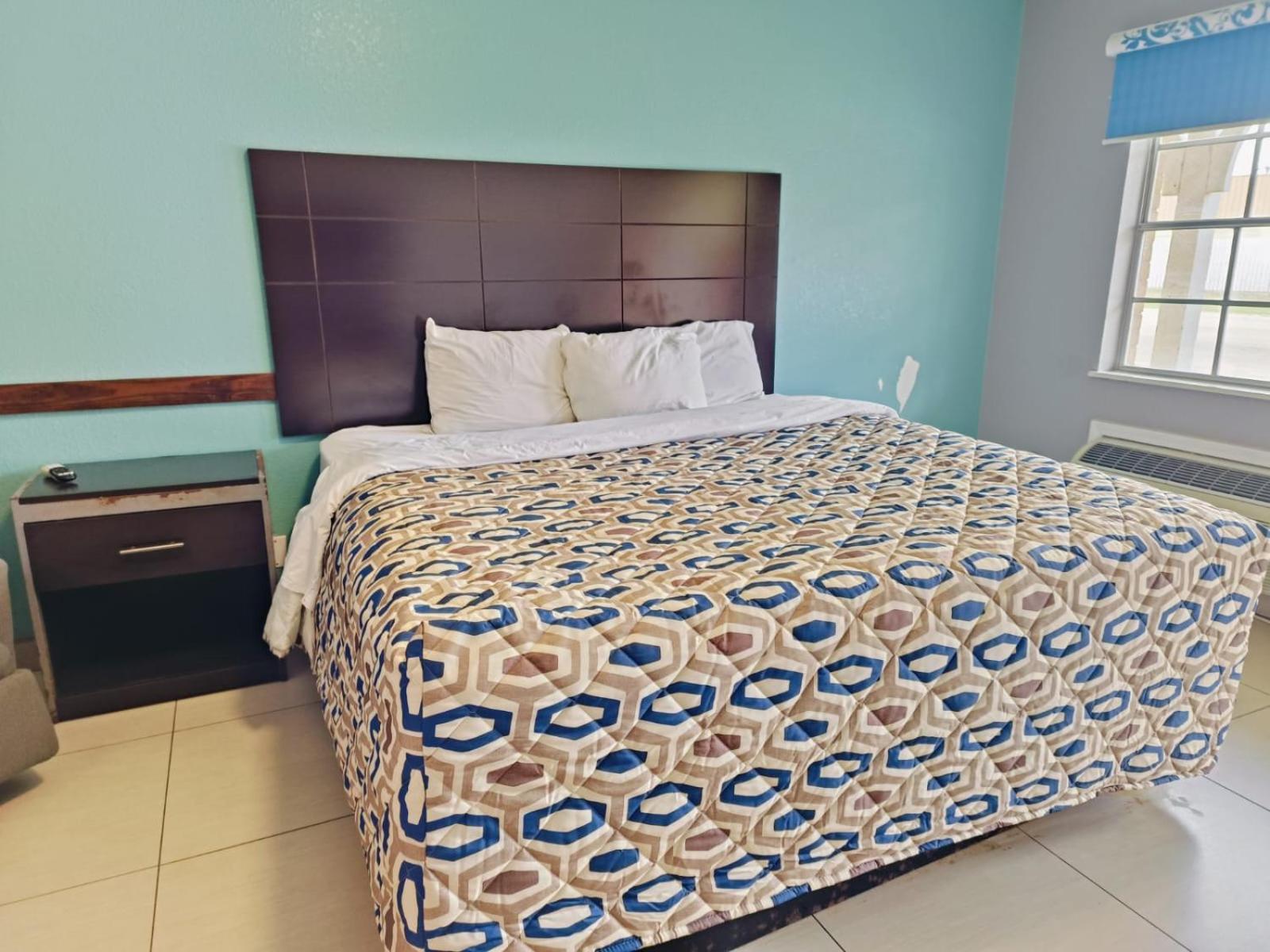 Woodfield Inn & Suites Hotel O Yoakum TX 111 - photo 18