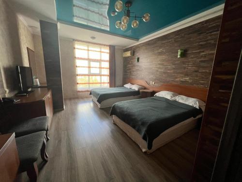Three Dolphins Hotel — Aktau — photo 3